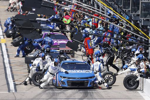 Kyle Larson, front,