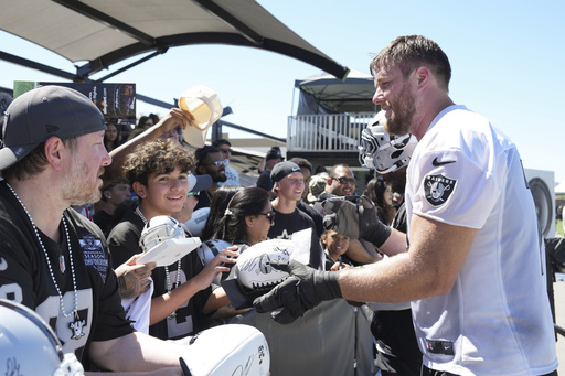 Raiders Camp Football-Preview (JPG)