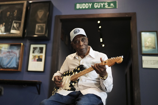 Buddy Guy Portrait Session-Preview (JPG)
