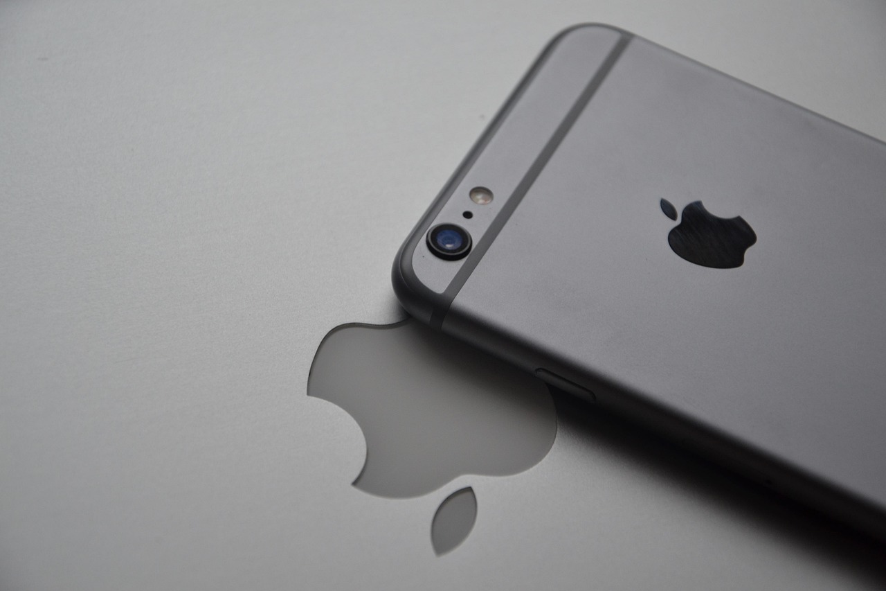 Apple To Unveil It's Next Line of iPhones TODAY